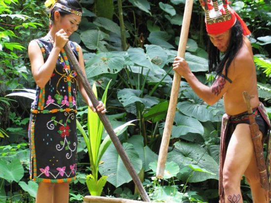 【コタキナバル発】マリマリカルチュラルビレッジ観光ツアー＜半日／日本語または英語ガイド／食事付＞