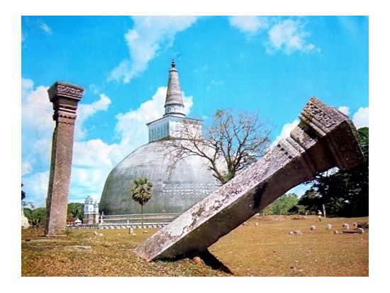 3つの世界文化遺産周遊ツアー　アヌラーダプラ＆シーギリヤ＆キャンディ ＜貸切／2泊3日または3泊4日／日本語ガイド＞