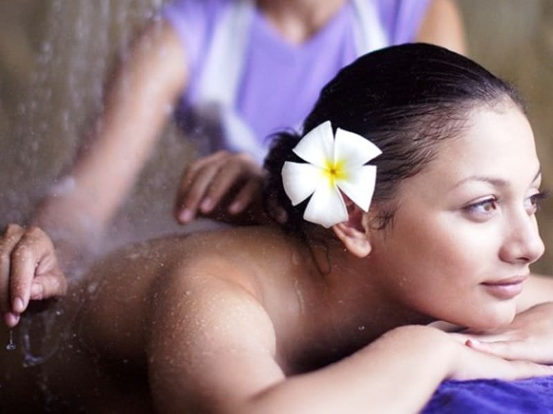 AYANA Resort and Spa Bali massage treatment