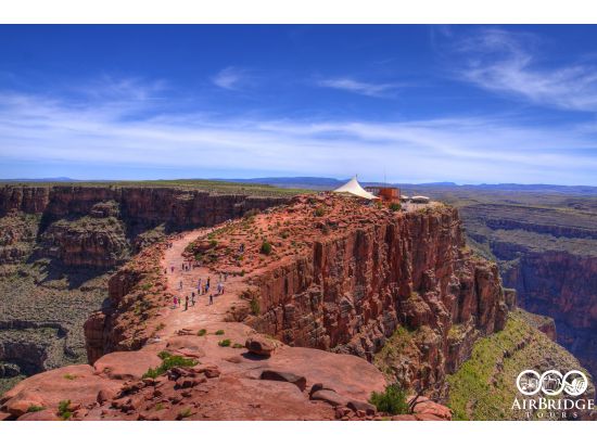 グランドキャニオン・ウエスト日帰りツアー　スカイウォーク入場＆昼食付きプランあり ＜英語ガイド＞