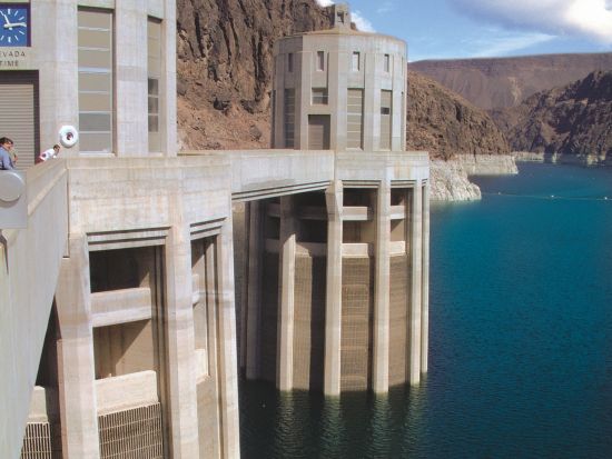 フーバーダム＆ミード湖　半日観光ツアー ＜英語ガイド＞