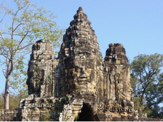 アンコール・トム＋タ・プローム2大遺跡観光ツアー アンコールバルーン乗船追加可能＜貸切／午前または午後／ベテラン日本語ガイド＞