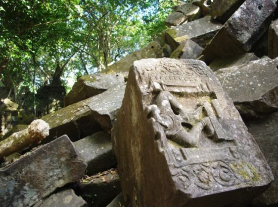 ベンメリア遺跡半日観光ツアー　午後出発なら穴場スポットでの夕日鑑賞も楽しめる！＜貸切プランあり／午前または午後／日本語ガイド＞