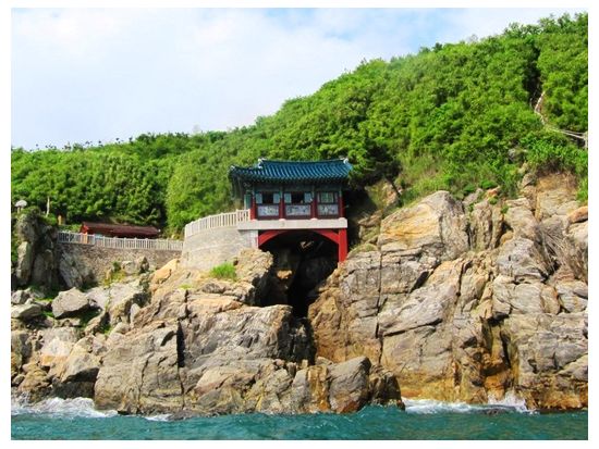 ソウル発・近郊ツアー　初夏の雪岳山＋江原＋洛山寺＋アバイ村　観光ツアー＜1日／ホテル送迎付／日本語ガイド／昼食付＞