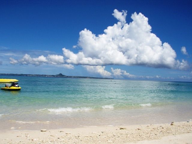 ジェットスキー 水上バイクで海の上を滑走 インストラクター操縦で安心