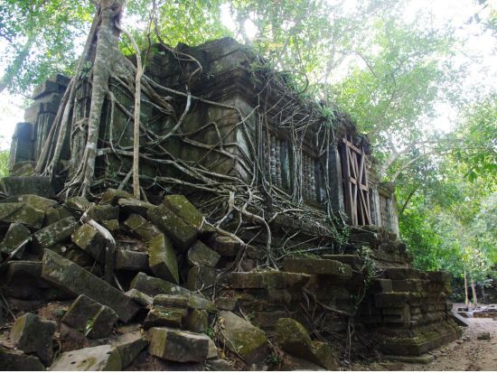 ベンメリア遺跡ツアー チャーターで快適！＜貸切／ベテラン日本語ガイド＞