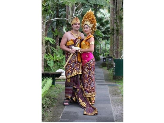 バリ島フォトウエディング　大自然と象がお二人を祝福！一生の思い出に残るメモリアル・フォトウェディング