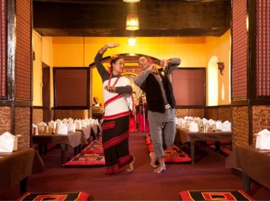 ネパール伝統舞踊レストランディナー＋往復ホテル送迎＜カトマンズ発＞