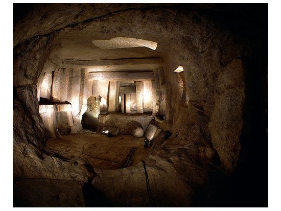 【プライベートツアー】世界遺産の地下神殿・ハイポジウムと青の洞門＆漁村マルサシュロック見学＜午前／車＋日本語 or 英語ガイド貸切＞