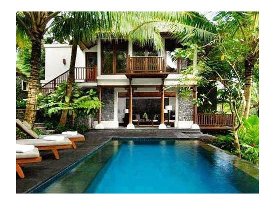 カユマニス「Kayumanis」プライベートプール付きヴィラ貸切デイユース+スパ or ディナー食事券&事前予約サービス＜ウブド内往復送迎付／ウブド地区＞