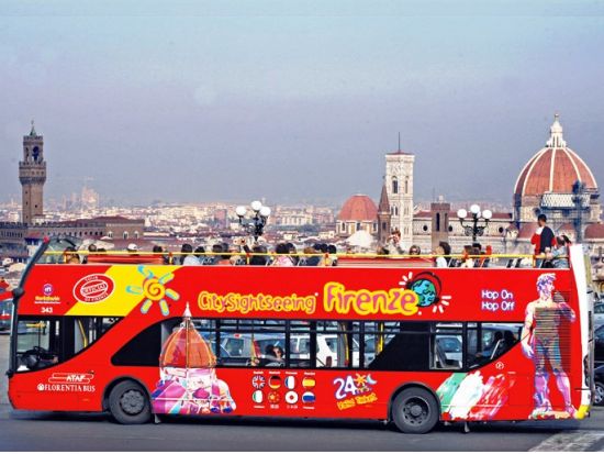 乗り降り自由！フィレンツェの主要観光スポットを走る ダブルデッカーバス＜24時間または48時間／日本語オーディオガイド付／フィレンツェ発＞