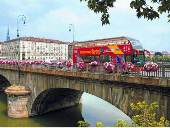 乗り降り自由！トリノ"Hop-on Hop-off"観光バスチケット＜24時間パス・48時間パス／トリノ発＞