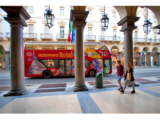 乗り降り自由！トリノ"Hop-on Hop-off"観光バスチケット＜24時間パス・48時間パス／トリノ発＞