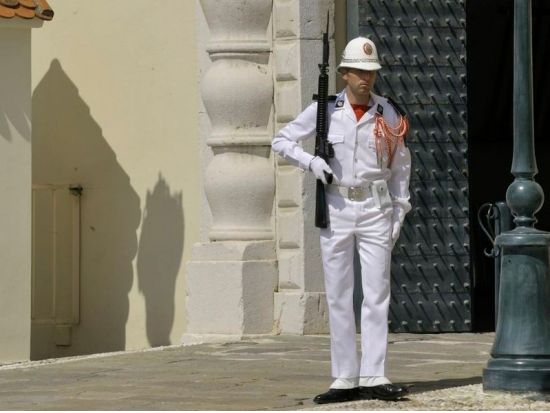 モナコ＋エズ＋ラ・トゥルビー 終日観光ツアー　フラゴナール香水工場見学付き＜英語／ニース発＞