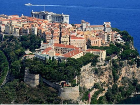 コートダジュール 日帰りツアー　モナコ＋エズ＋カンヌ＋アンティーブ＋フラゴナール香水工場見学付き＜英語／ニース発＞