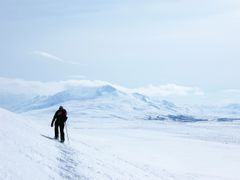 ara_snowshoeing_20090412142311