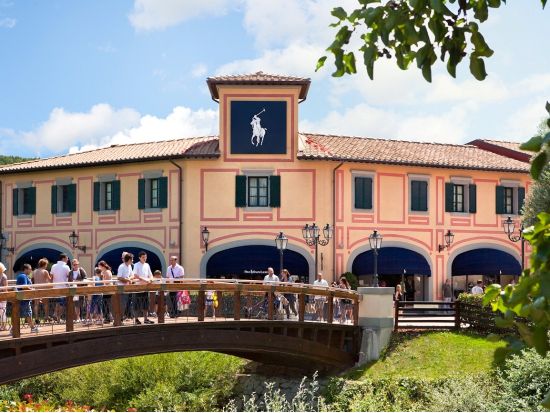 バルベリーノ デザイナー アウトレット(BARBERINO DESIGNER OUTLET)シャトルバス往復チケット＜フィレンツェ発＞ 