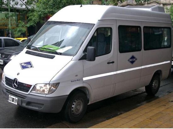 【空港送迎】フォス・ド・イグアス国際空港⇔プエルトイグアス市内ホテル(アルゼンチン側)＜混載／英語ドライバー／往復＆片道＞