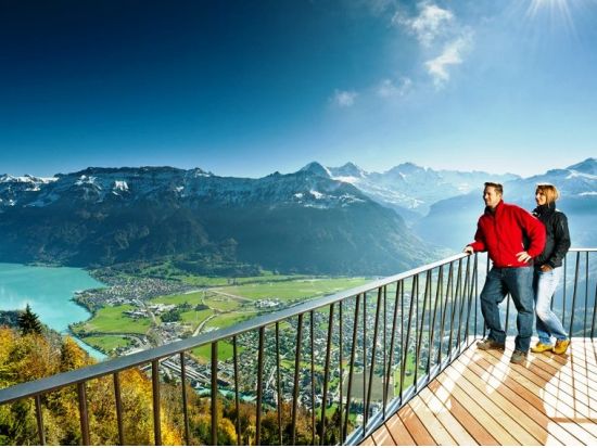 アルプス麓の村 グリンデルワルト＆インターラーケン＆ラウターブルンネン　日帰り観光ツアー ＜英語ガイド／チューリッヒ発＞