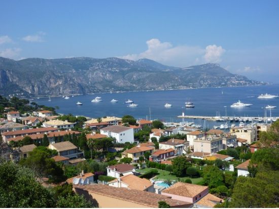 南仏半日ツアー ヴィルフランシュ＆ロスチャイルド邸＆ケリロス邸＆サンジャンキャップフェラ岬 ＜約4.5時間／日本語ドライバーガイド／ニース発＞