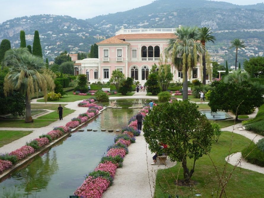 南仏半日ツアー ヴィルフランシュ＆ロスチャイルド邸＆ケリロス邸