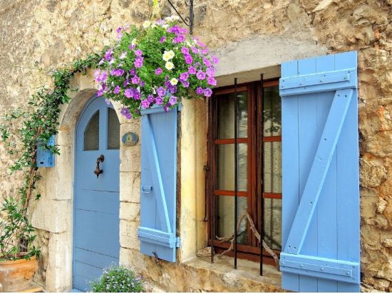 コートダジュールの可愛い小村 日帰りツアー　サンポール・ド・ヴァンス＆ビオット＆グルドン＆トゥレット・シュル・ルー ＜日本語ドライバーガイド＞