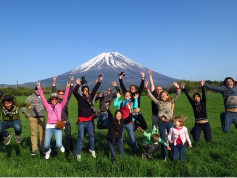Photo time with Mt. Fuji in the background!