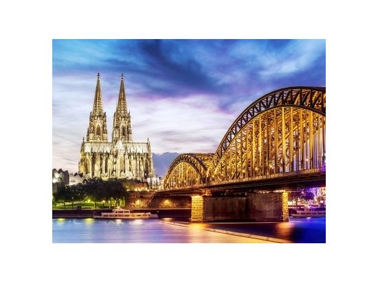 世界遺産ケルン大聖堂 & 古都リンブルク日帰り観光ツアー＜フランクフルト発＞