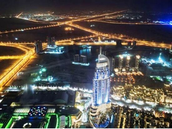 ブルジュ・ハリファ展望台「アット・ザ・トップ」＋ドバイ・ファウンテン「ボードウォーク」入場チケット予約