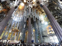 20140311194541_144103_Interiorsagradafamilia