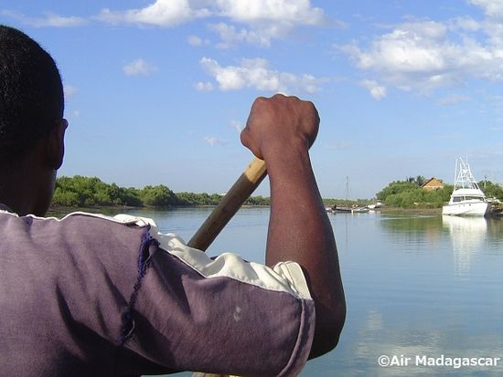 ベタニアへ向うカヌー2