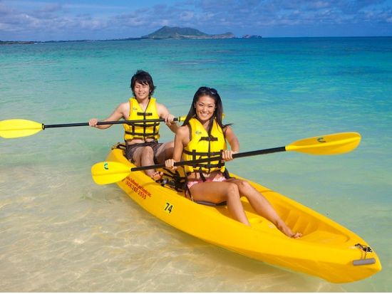 カイルア　カヤック＆シュノーケルツアー　選べる日本語ガイド付きカヤックツアーまたはセルフガイドカヤックツアー　ビーチアイテム＆昼食付き＜送迎付きプランあり＞