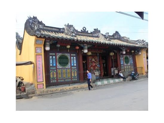 ホイアン市内　貸切チャーター（1～35名）4時間　自由自在に観光＜午前／現地ガイド 日本語可／ホイアン発＞