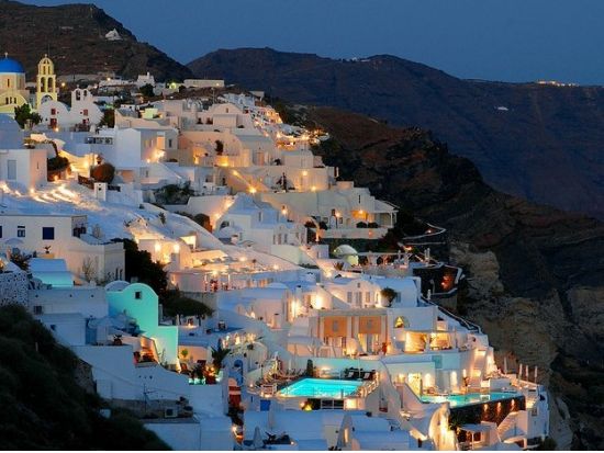 エーゲ海の島巡り　サントリーニ島＆パロス島＆ミコノス島7日間＜4月～9月／6泊7日／朝食付／1名様から予約可／アテネ発＞