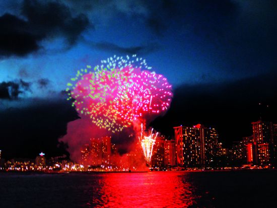 サンセット・ディナーセーリング　スピリット・オブ・アロハ号 ＜金曜日限定／ヒルトン・ハワイアン・ビレッジ発＞