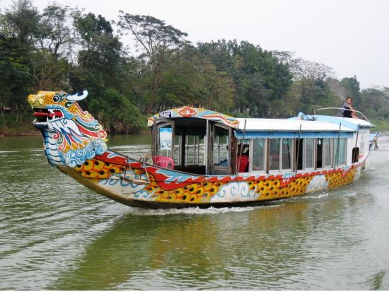 ハノイ発 ベトナム統一鉄道寝台列車で行くフエ・ダナン3日間 ＜空港送迎／日本語ガイド／列車・ホテル宿泊／食事付＞