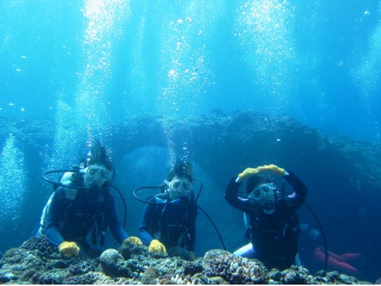 体験ダイビング　初めての方も安心の1グループ毎のエントリー！＜ビーチ or ボート／1～2ダイブ／送迎あり／伊良部島・下地島・来間島・宮古島他＞