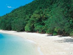 fitzroy_tall_beach