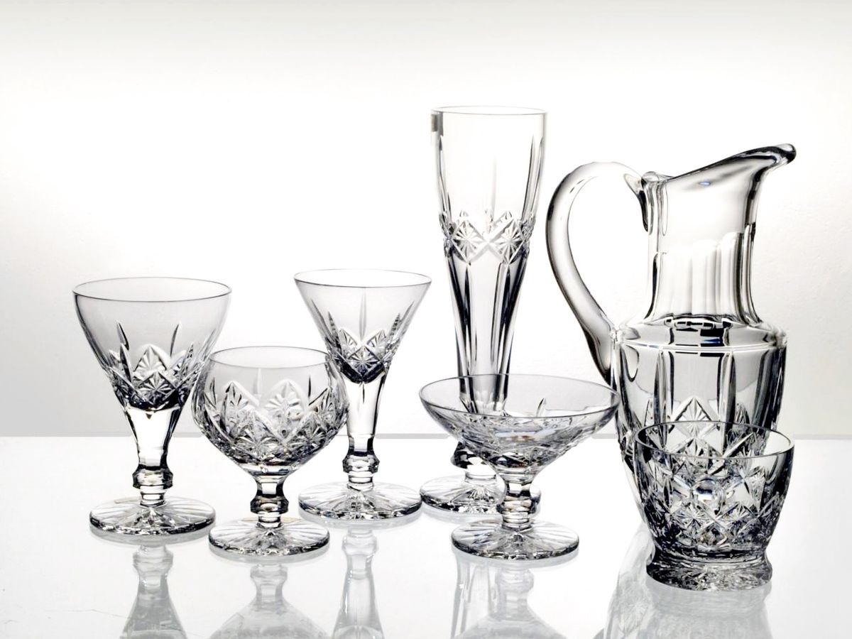 ボヘミアングラス工場見学半日ツアー＜英語／プラハ発＞ | チェコ