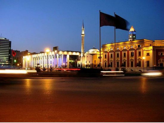 スムーズに移動！ティラナ・リナ空港～市内ホテル間プライベート送迎サービス