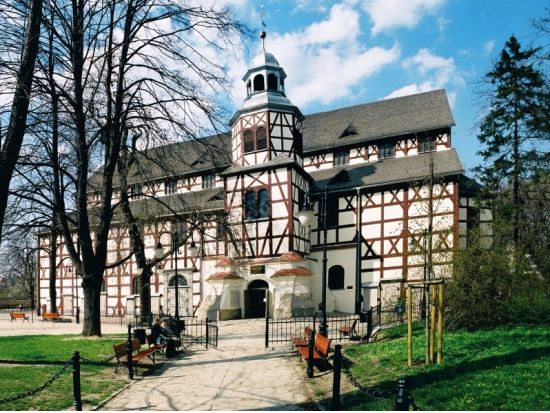 世界遺産ヤヴォルとシフィドニツァの平和教会群　日帰り観光ツアー ＜午前／貸切／日本語または英語ガイド／ヴロツワフ発＞