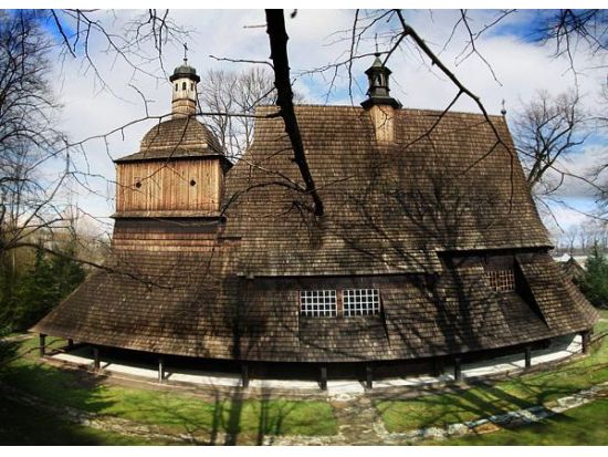 世界遺産マウォポルスカの木造教会群　日帰り観光ツアー ＜貸切／約10時間／日本語ガイド／クラクフ発＞