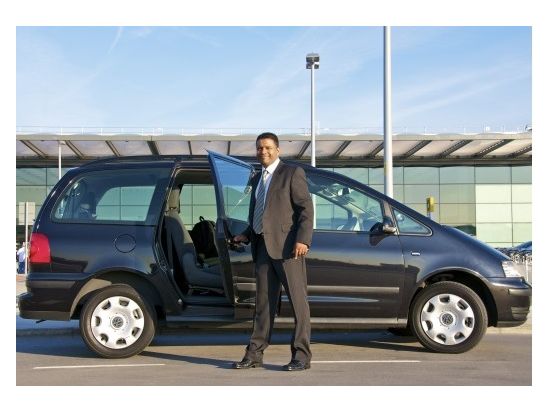 【空港送迎】ガトウィック空港 ⇔ ロンドン市内 ＜貸切／英語ドライバー＞