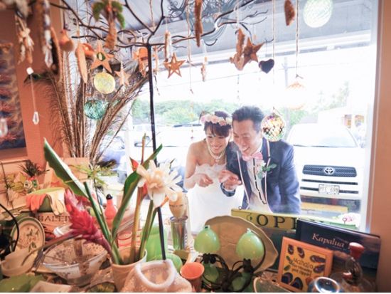 ハワイ　ビーチ＆タウンフォト　選べる撮影場所はカイルアまたはノースショア　サンセット・星空撮影オプションや人気カメラマン確約プランあり（撮影・衣装・メイク有無）