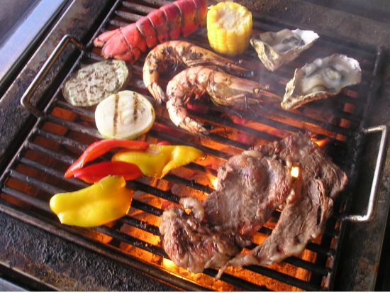 【当日予約OK！】セイルズBBQ 食事券＆事前予約サービス　タモン湾絶景ビーチサイドでBBQと景色を満喫＜キッズメニューあり／飲み放題＆サラダバー＞