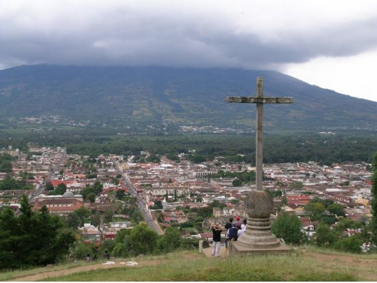 アンティグア市内 ウォーキングツアー＜日本語ガイド／アンティグア発＞