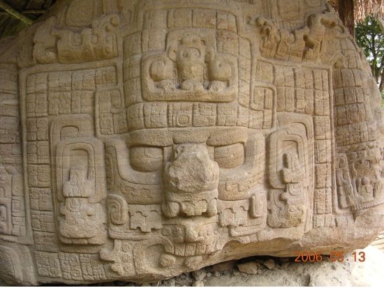 【プライベートツアー】コパン・キリグア遺跡 1泊2日ツアー＜車貸切／昼食付／日本語ガイド／アンティグア発＞