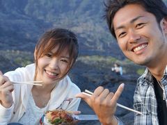 17.溶岩台地の上で昼食