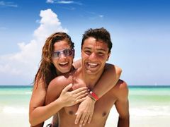 Fraser-Island-Couple