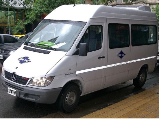 【空港送迎】イグアスの滝国際空港⇔プエルト・イグアス市内ホテル＜混載／英語またはスペイン語ドライバー＞